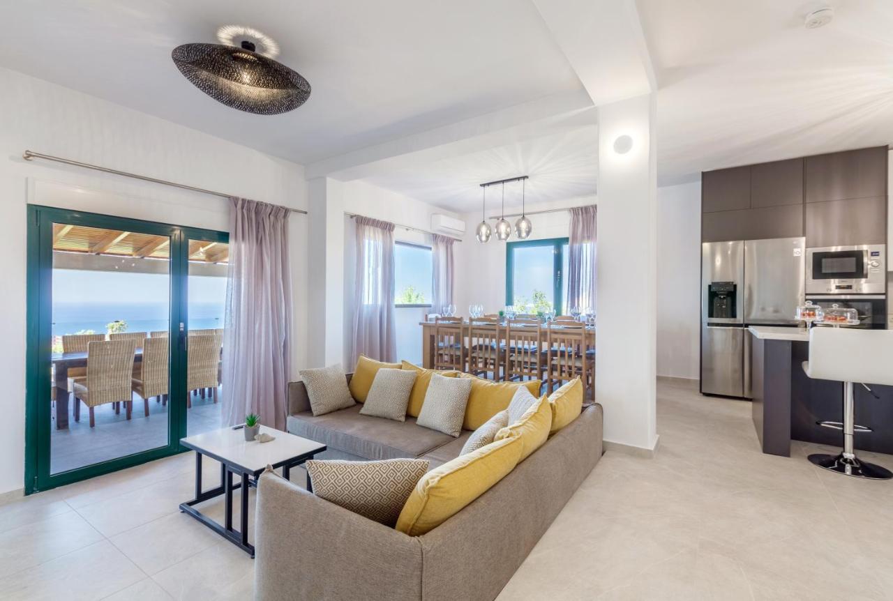 Villa Ourania อาเยีย เปลาเยีย ภายนอก รูปภาพ